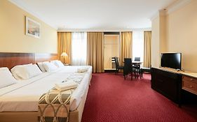 Grand Pacific Hotel Pwtc